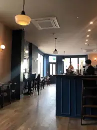 pub air con bolton