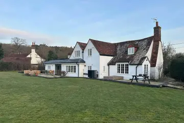 Air Source Heat Pump installation by Oxon Energy in old property in Oxfordshire
